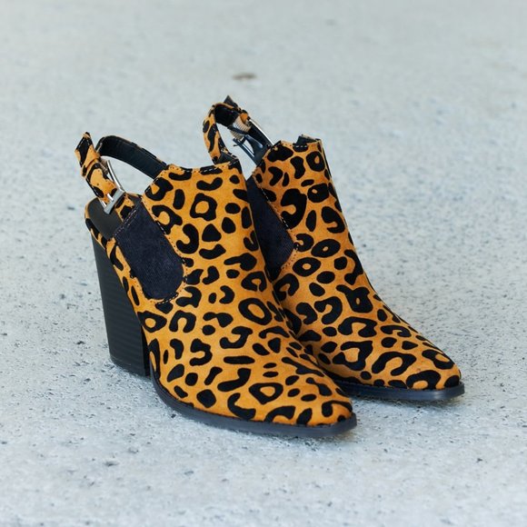 Qupid Leopard Open Heel Booties - Picture 5 of 7
